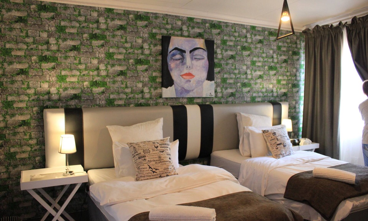 Tierpoort House | Stoneybrooke farm