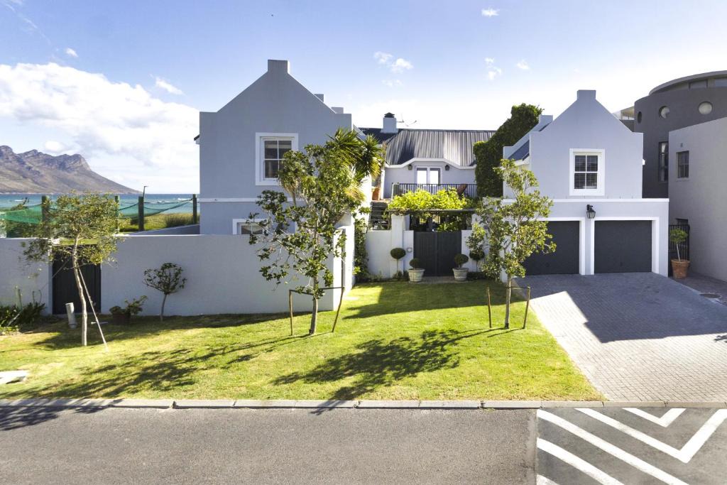 Strand Villa | Strand Beach Lodge