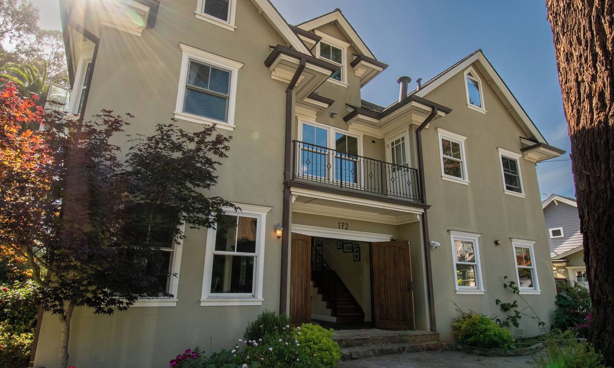 Vallemar House | Stunning Coastal Estate Minutes from San Francisco. Private Luxury Retreat.