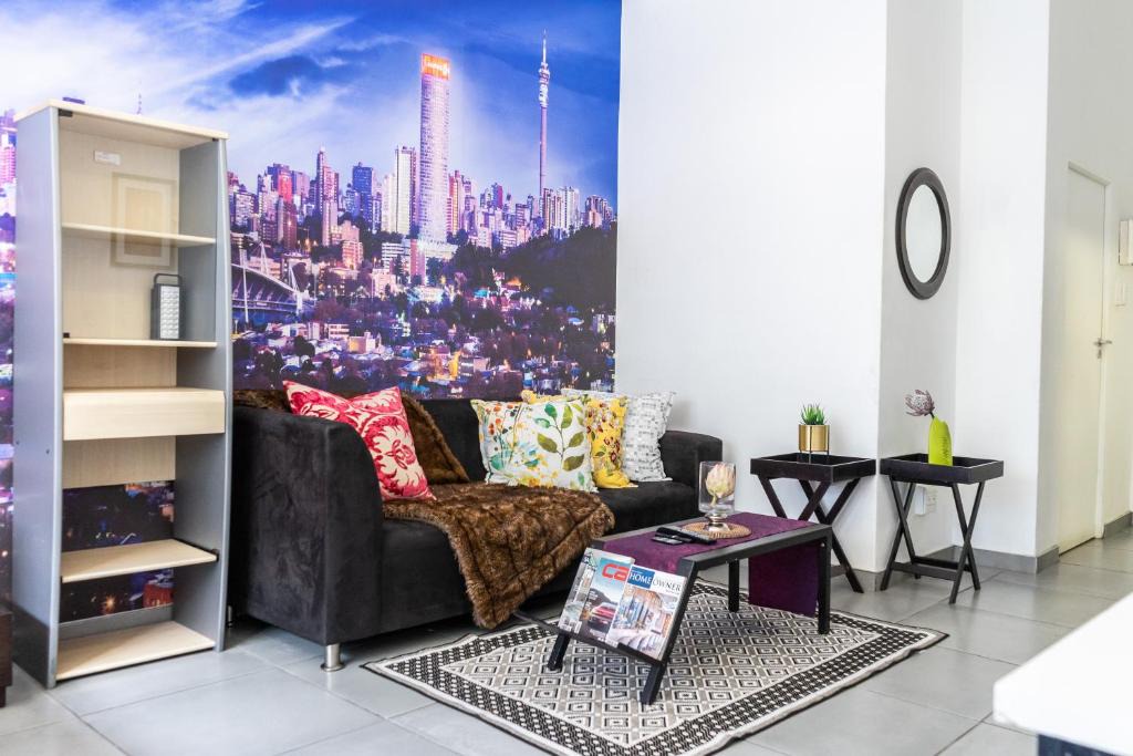 Downtown Johannesburg Apartment | Stunning Maboneng Precinct Studio Apartment at 12 Decades Building