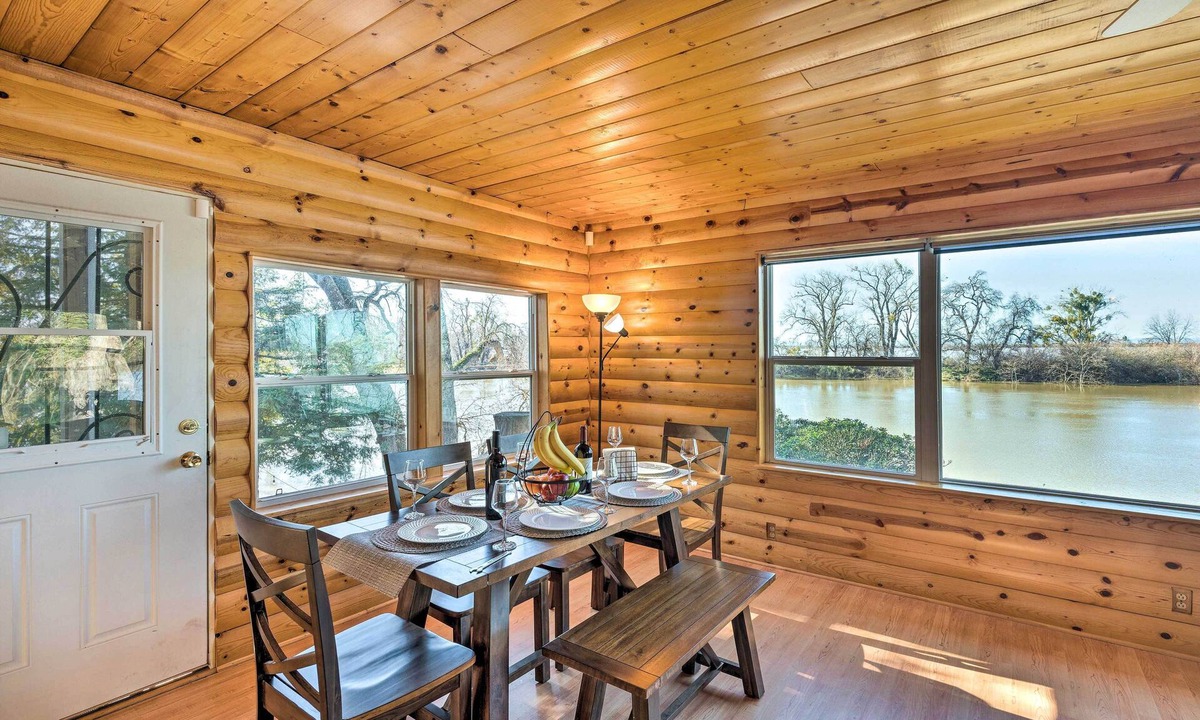 Nicolaus House | Stunning Nicolaus Getaway on Feather River!