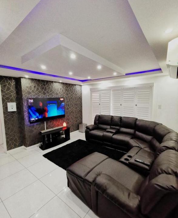 Durban Beachfront Apartment | Summer Sands north beach