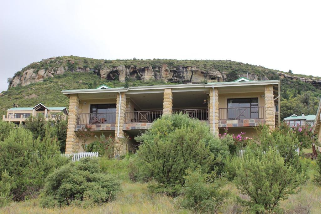 Clarens House | Sunbird Haven Self-Catering Sleeps 8