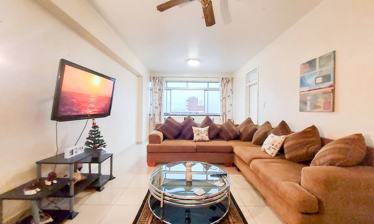 North Beach Apartment | Sunset Haven in North Beach