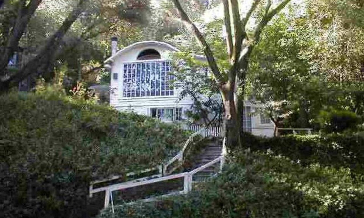 Knickerbocker Apartment | Super Cute Orinda Flat. Walk 2 BART and Everywhere
