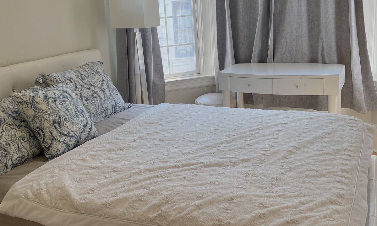 Russian Hill Apartment | Super Fast WiFi in a Centrally Located Apartment
