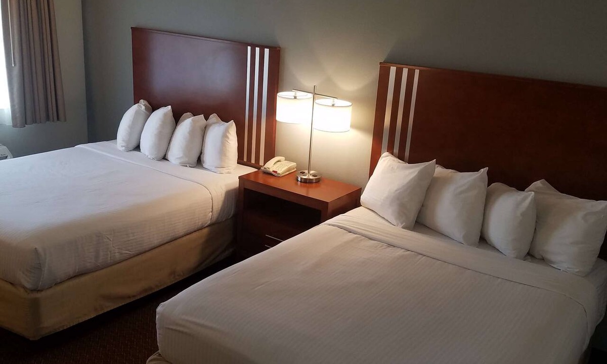 Hollister Hotel | SureStay Hotel by Best Western Hollister