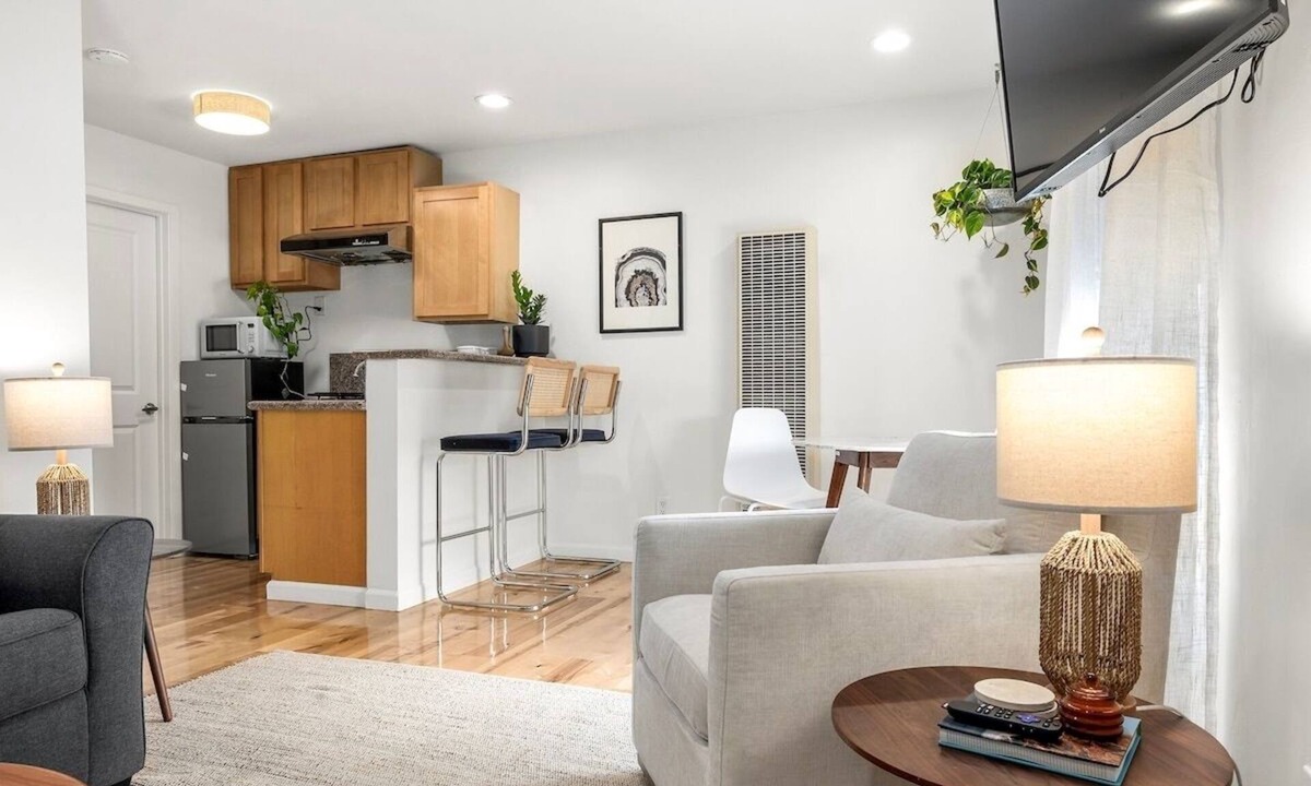 Eastside Santa Cruz Hotel | Swell House Santa Cruz - Suite 2