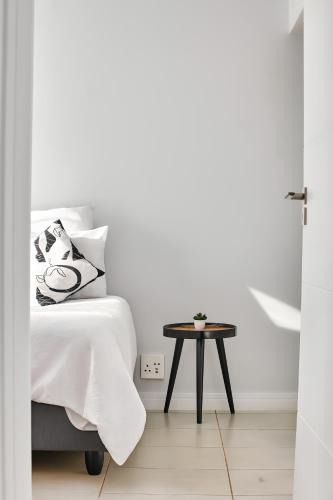 Greater Johannesburg Metropolitan Area Apartment | Thaba Eco with Thobs