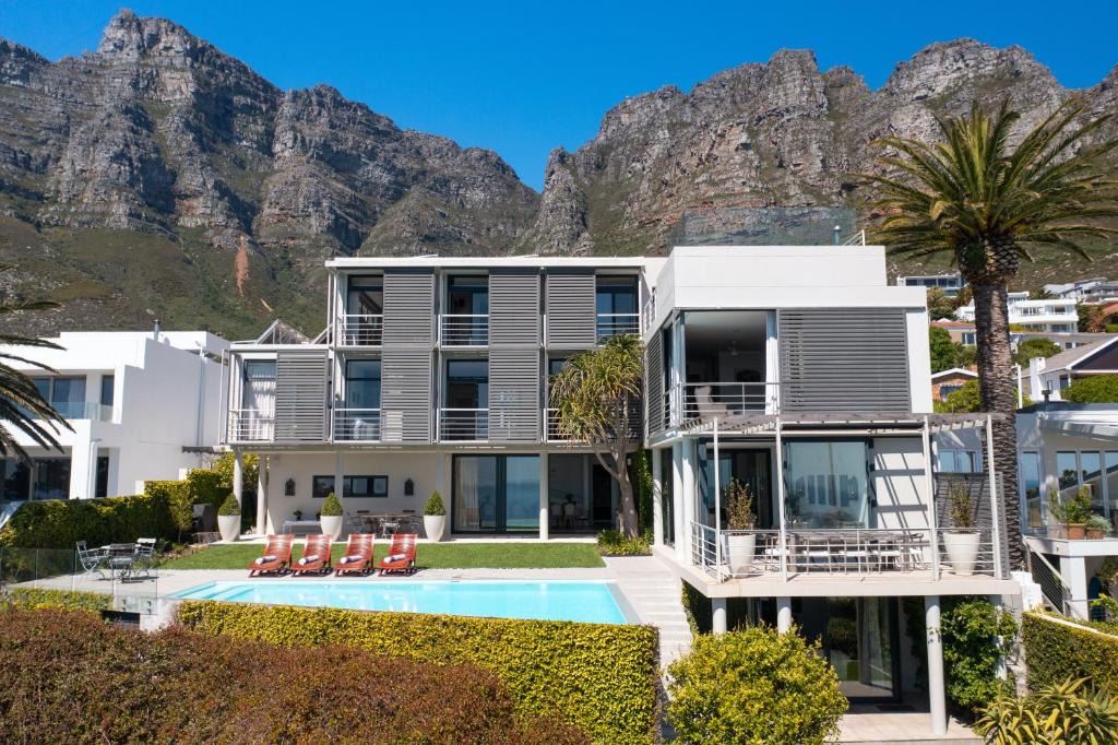 Camps Bay Villa | The 11 Camps Bay Villa