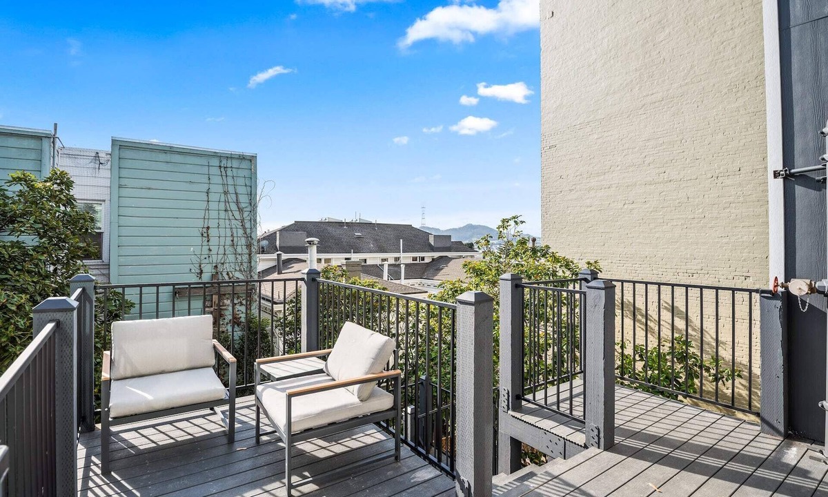 Pacific Heights Apartment | The Addison by Kasa | Grand Queen Loft | San Francisco