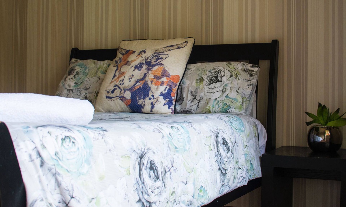 Greater Johannesburg Metropolitan Area Hostel | The area is very Peaceful, quiet and Safe . It is indeed a HomeAway from Home