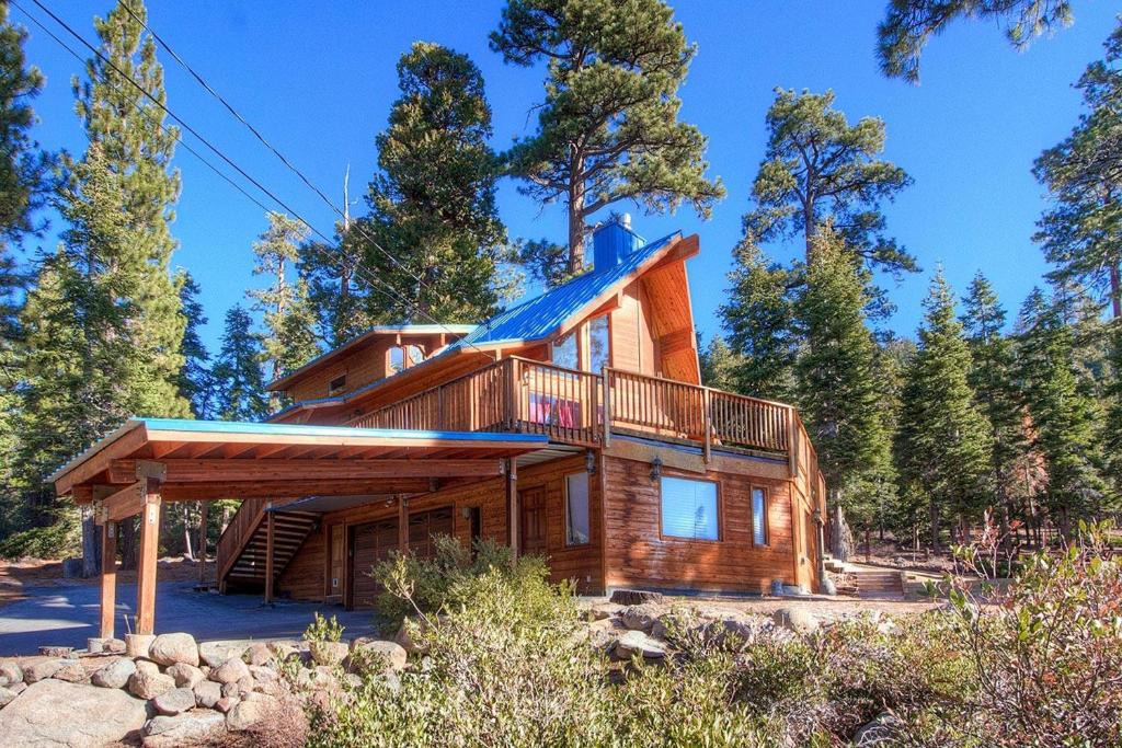 Kings Beach House | The Bass Chalet by Lake Tahoe Accommodations