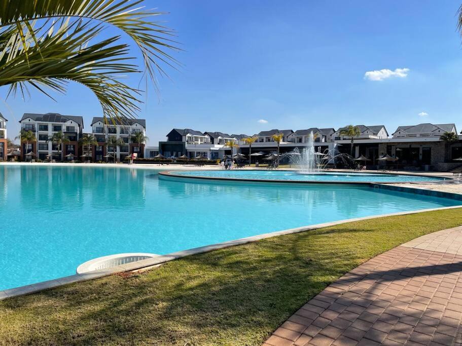 Tshwane Apartment | The Blyde Crystal Lagoon Luxury Apartment