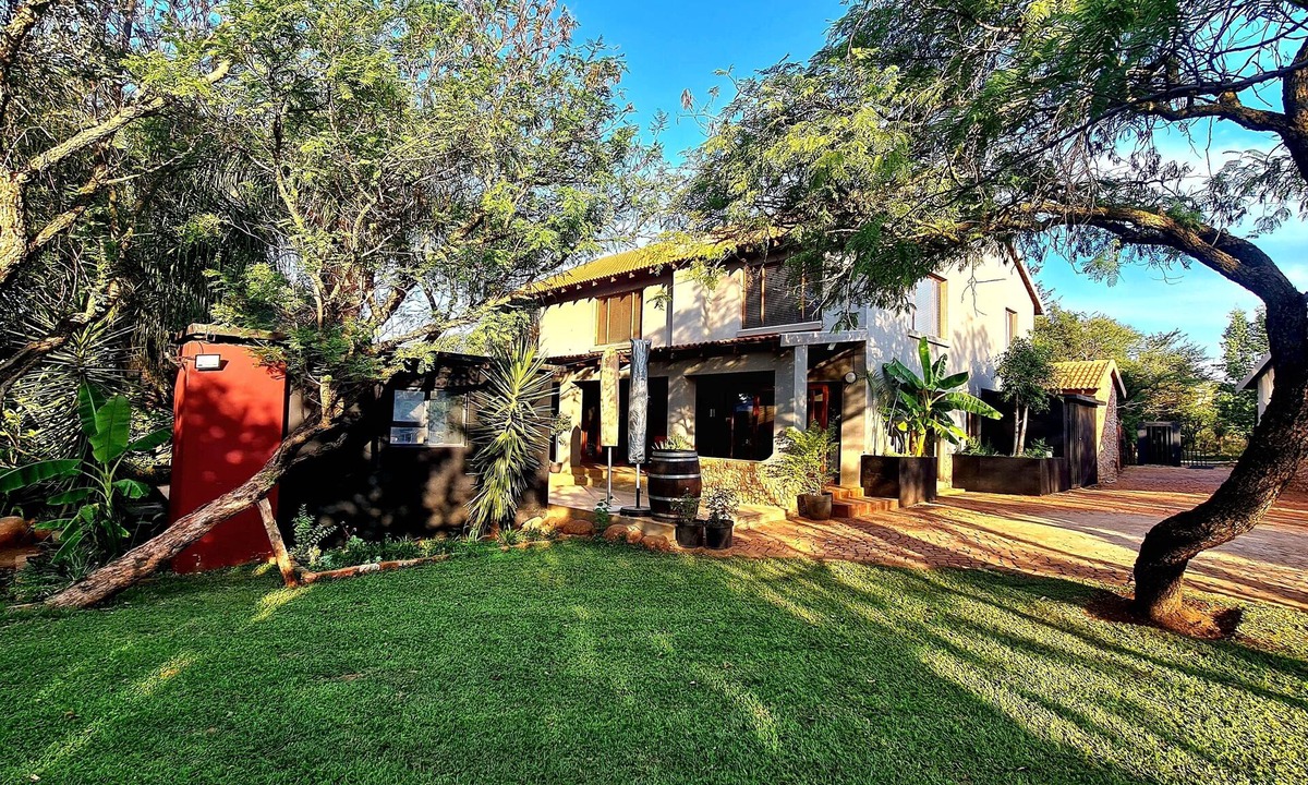 Roodeplaat Other | The Captain. Country Stay Near The City. Pet Friendly!