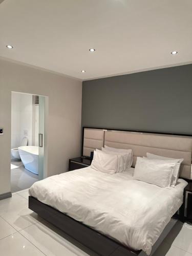 Greater Johannesburg Metropolitan Area Apartment | The Cedar luxury apartments 1 bedroom apartment