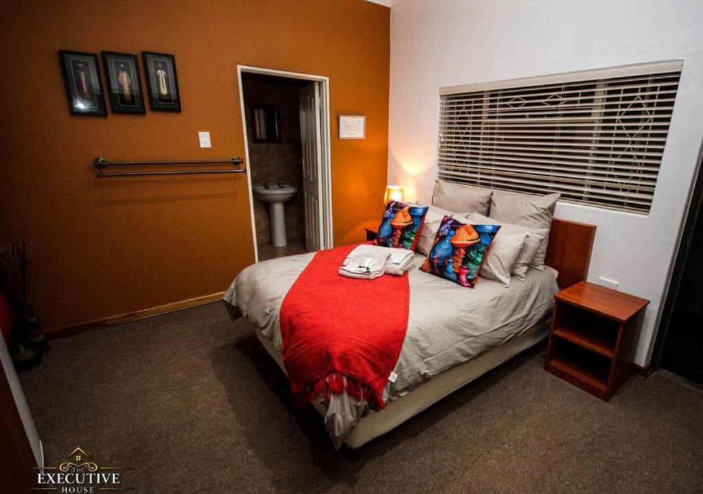 Newcastle Bed & Breakfast | The Executive House