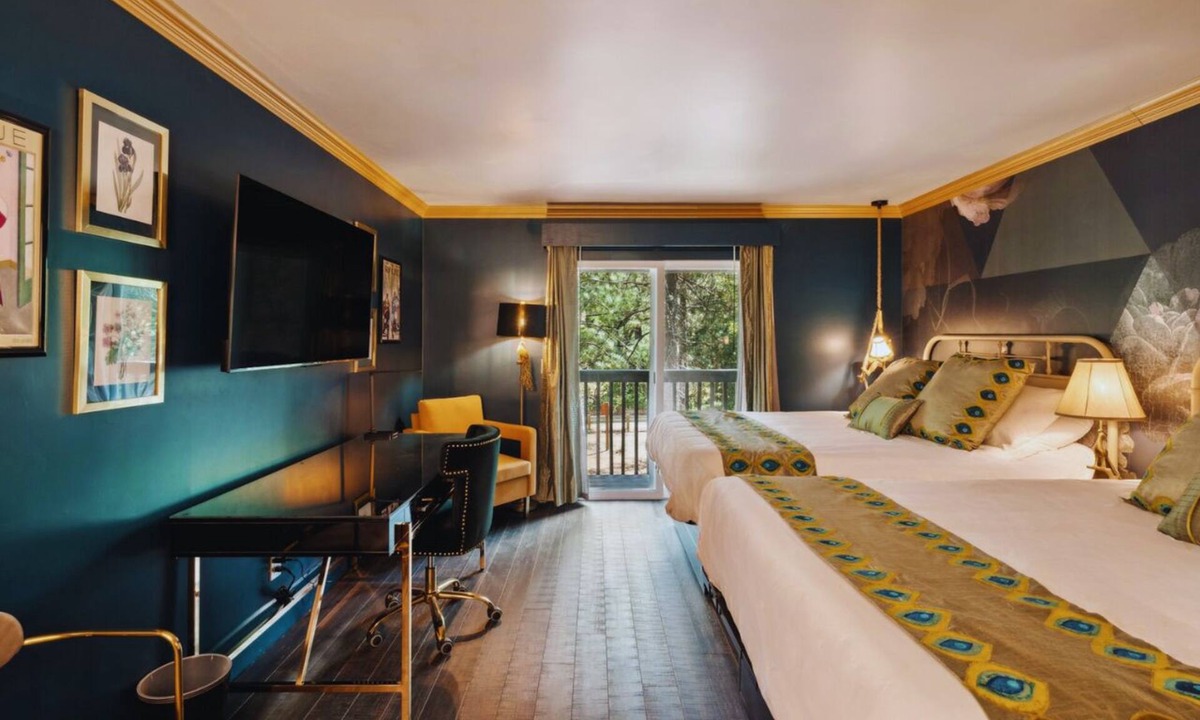 Middletown Hotel | The Fainting Couch Boutique Hotel