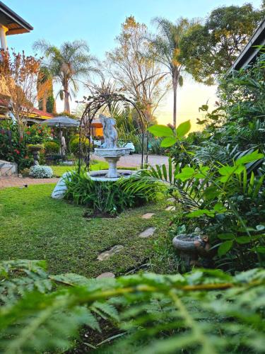 Hartbeespoort Villa | The Garden on Hartbeespoort