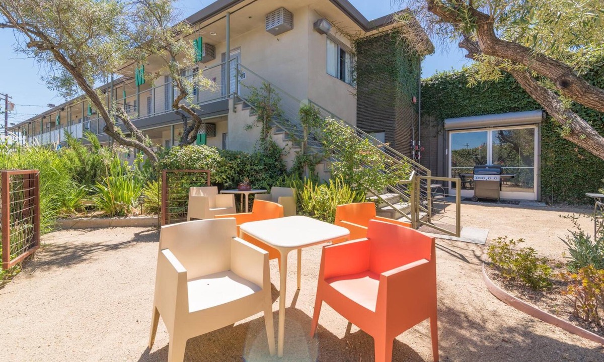 Old North Sacramento Hotel | The Greens Hotel - Del Paso Blvd