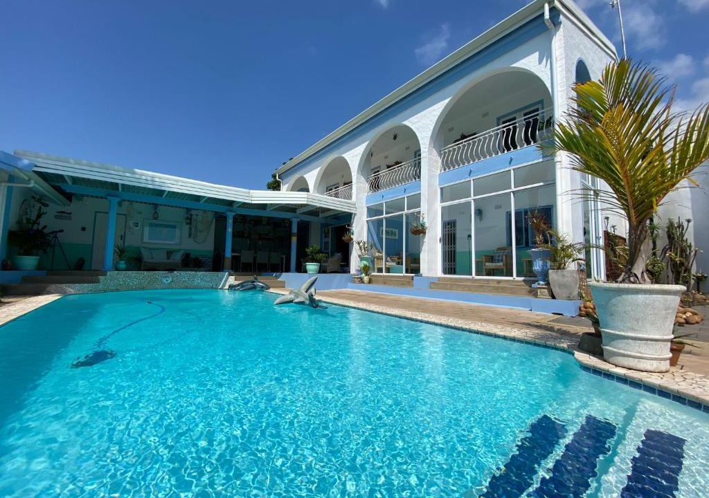 Scottburgh Bed & Breakfast | ThE LaZy ShArK