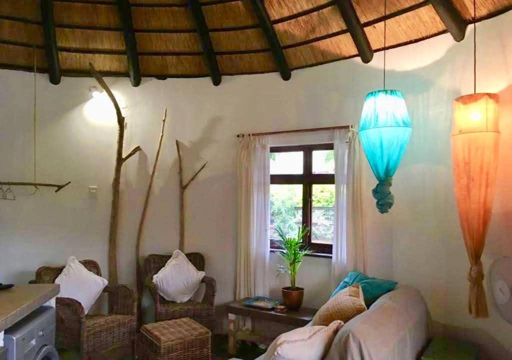Mtwalume Apartment | The Little Round House