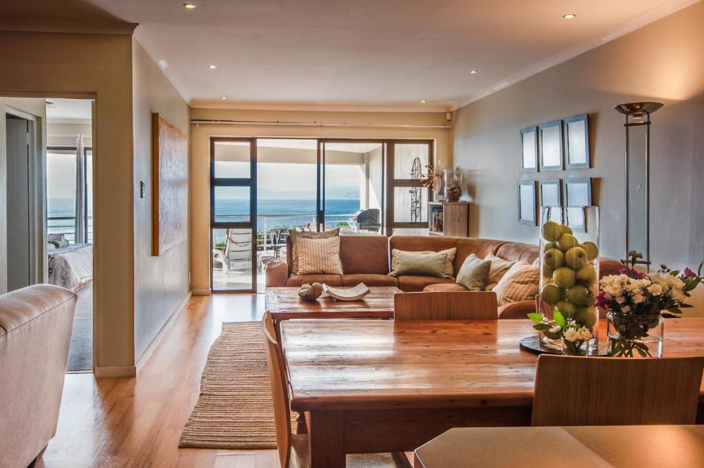 De Kelders Apartment | The Lookout at Whale Cove