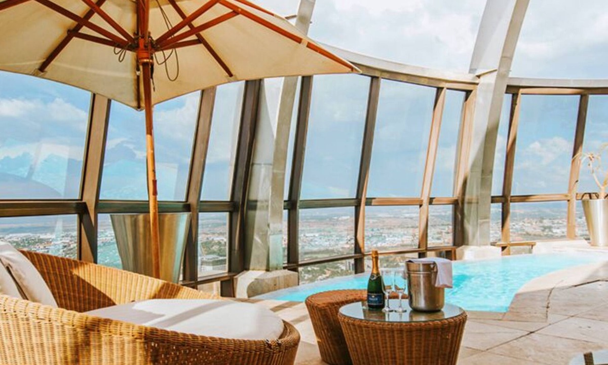Sandown Hotel | The Michelangelo Towers