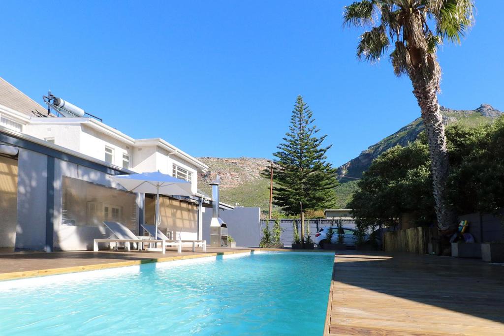 Muizenberg Bed & Breakfast | THE PLACE Muizenberg
