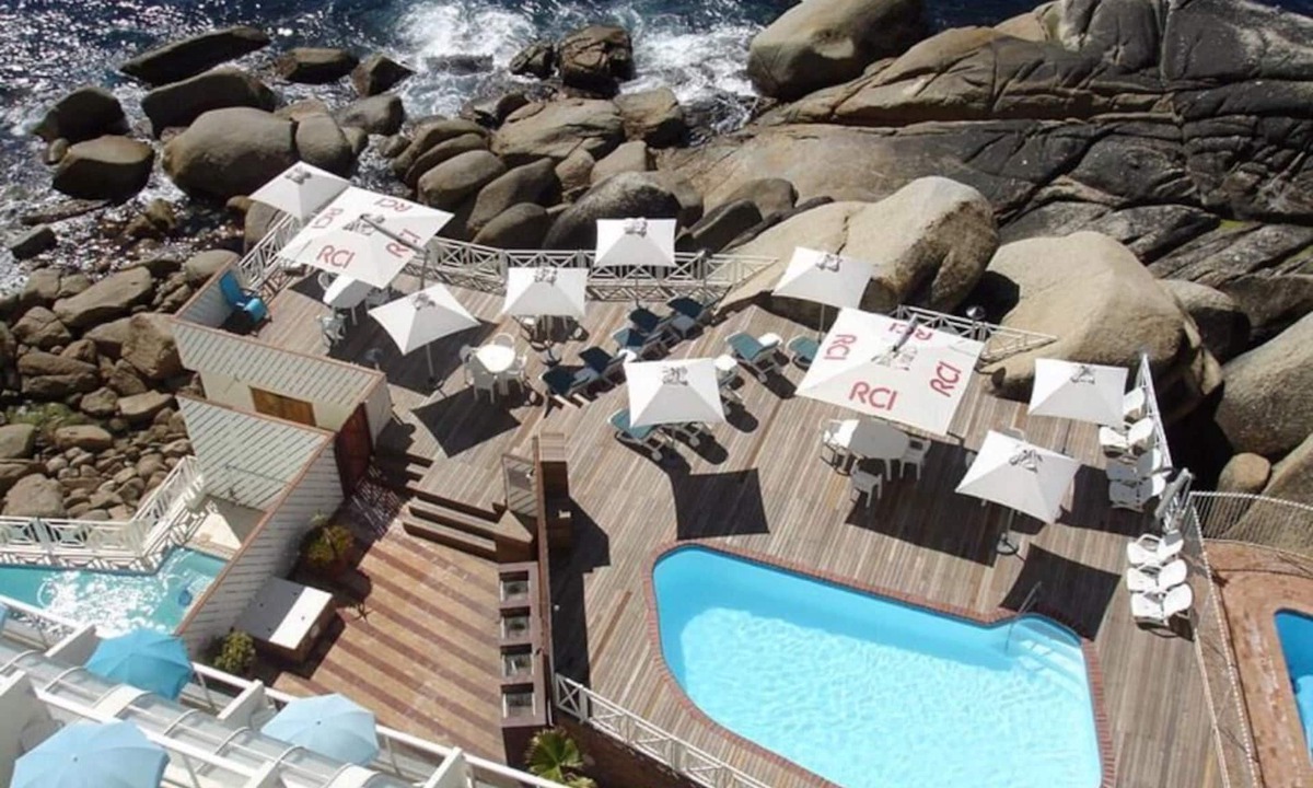 Bantry Bay Apartment | The relaxing Bantry Bay Heaven duplex apartment.