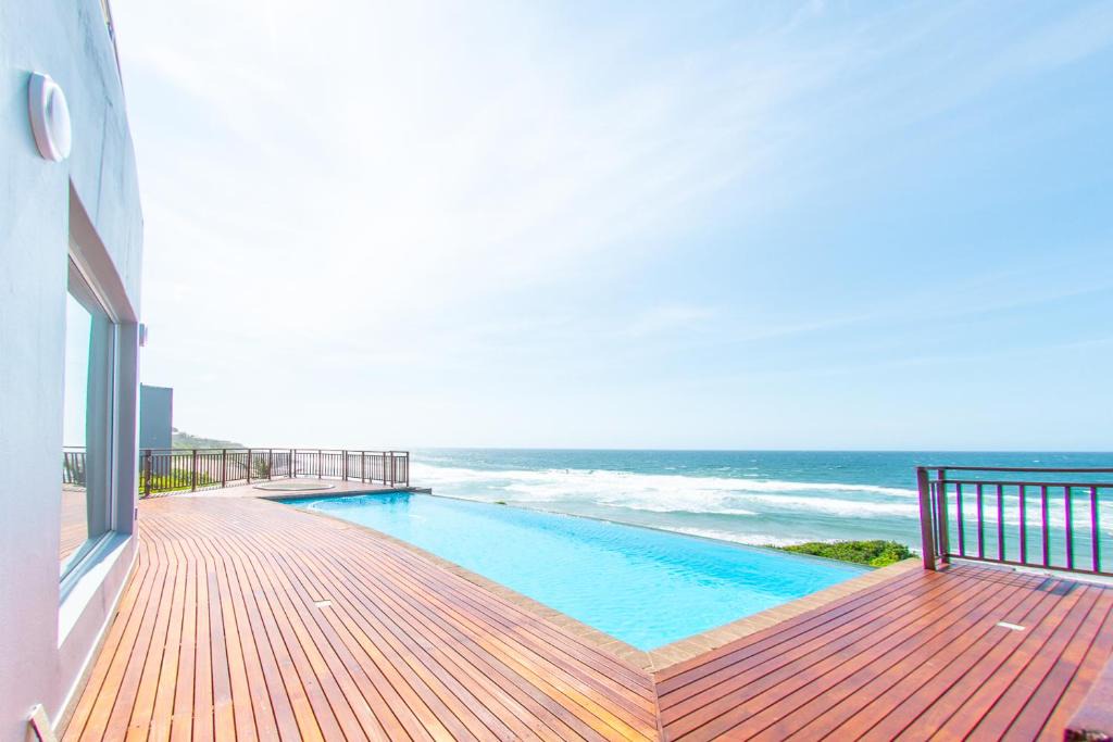 Tinley Manor House | The residence on sea view