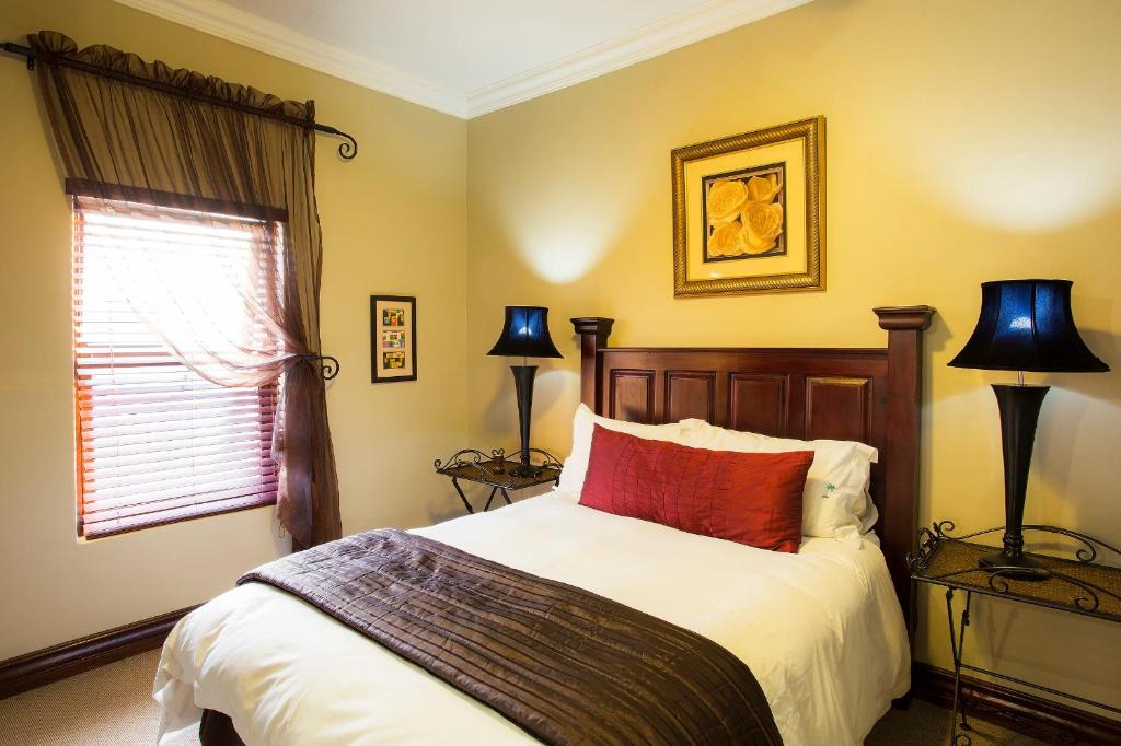 Ohrigstad Bed & Breakfast | The Royal Palm B&B