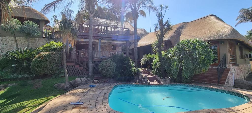Glenvista House | The south country club villa