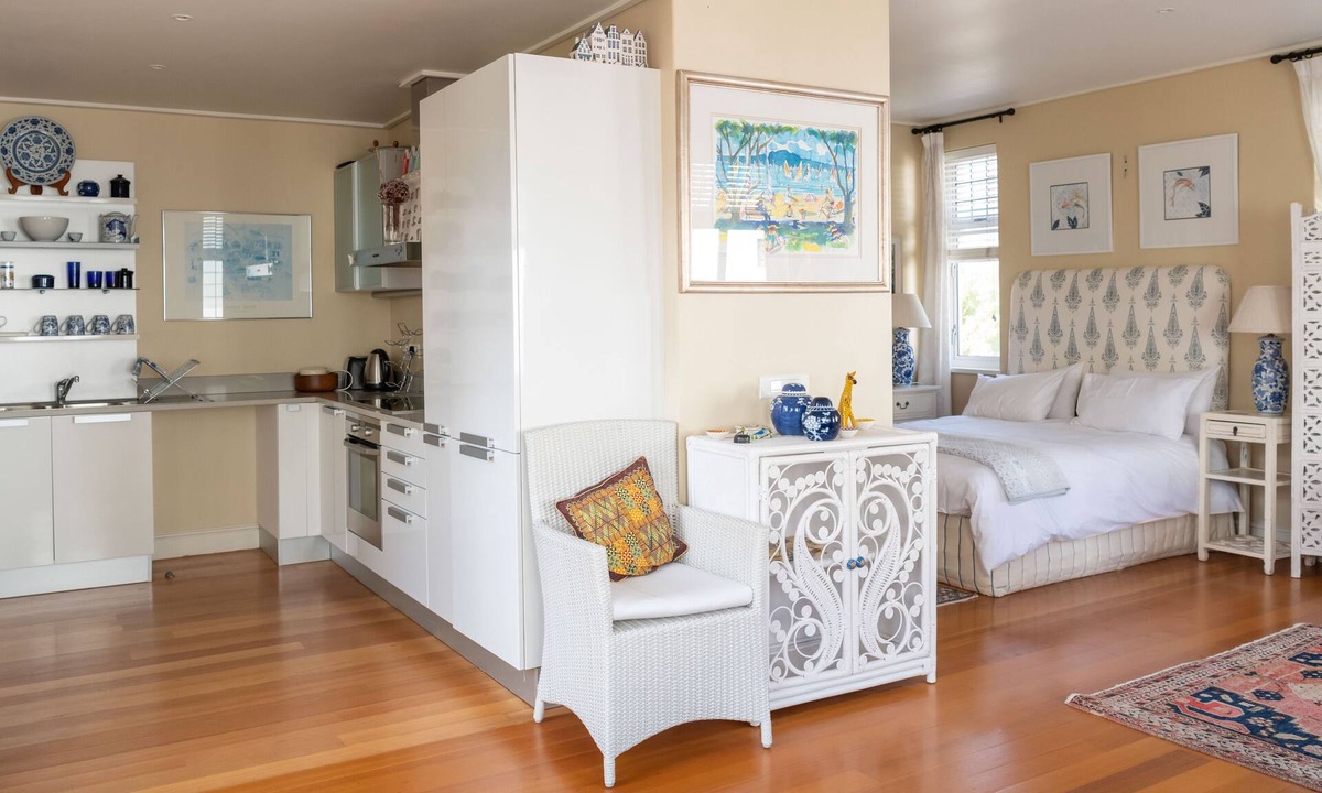 Kalk Bay Apartment | The Studio at the Majestic, Kalk Bay