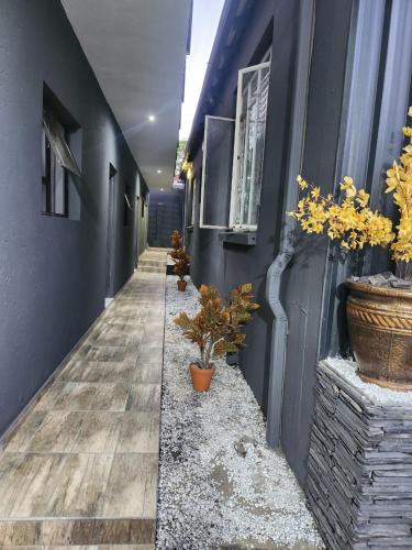 Greater Johannesburg Metropolitan Area House | The Throne Goc Guesthouse