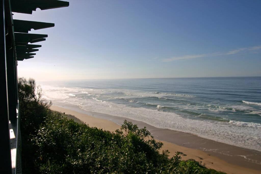 Wilderness Beach Ski Chalet | Timshare Chalet with unbeatable sea view! FRIDAY - FRIDAY BOOKINGS ONLY