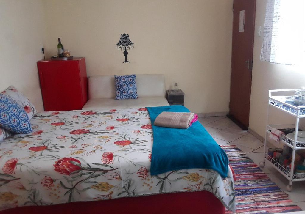 Vosloorus Apartment | Tinys Stayover