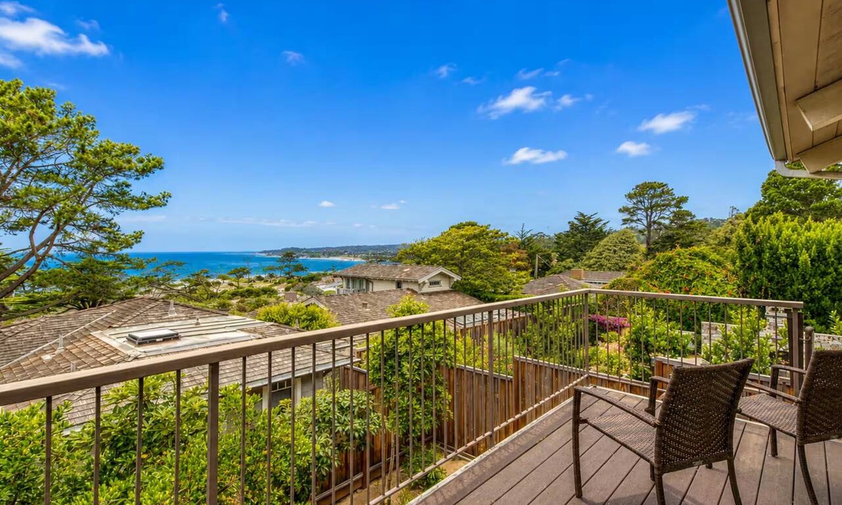 Golden Rectangle House | Tranquil 4-bedroom house in charming Carmel-by-the-Sea