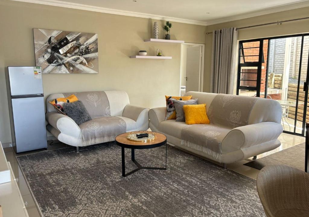 Beacon Bay Apartment | Tranquil Hideout