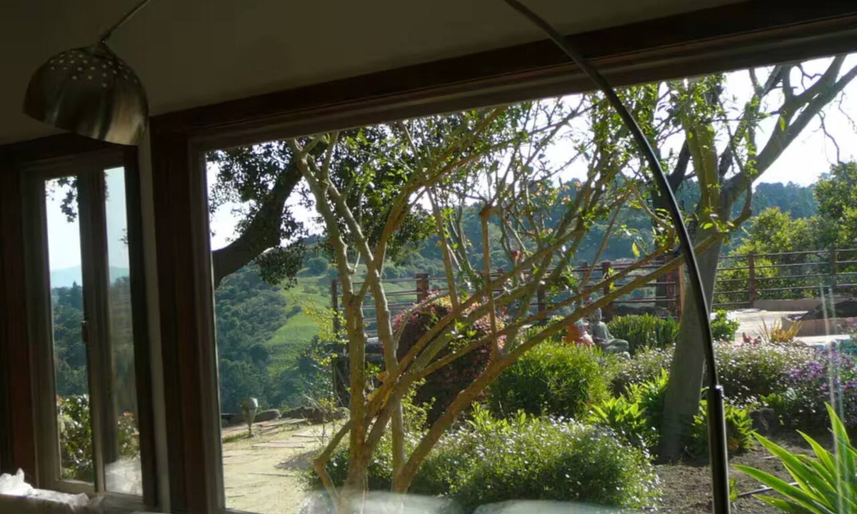 Lost Valley Cabin | Tranquil Hilltop Zen Retreats Breathtaking - Views