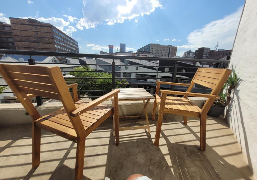 Downtown Johannesburg Apartment | Trendy apartment @ maboneng