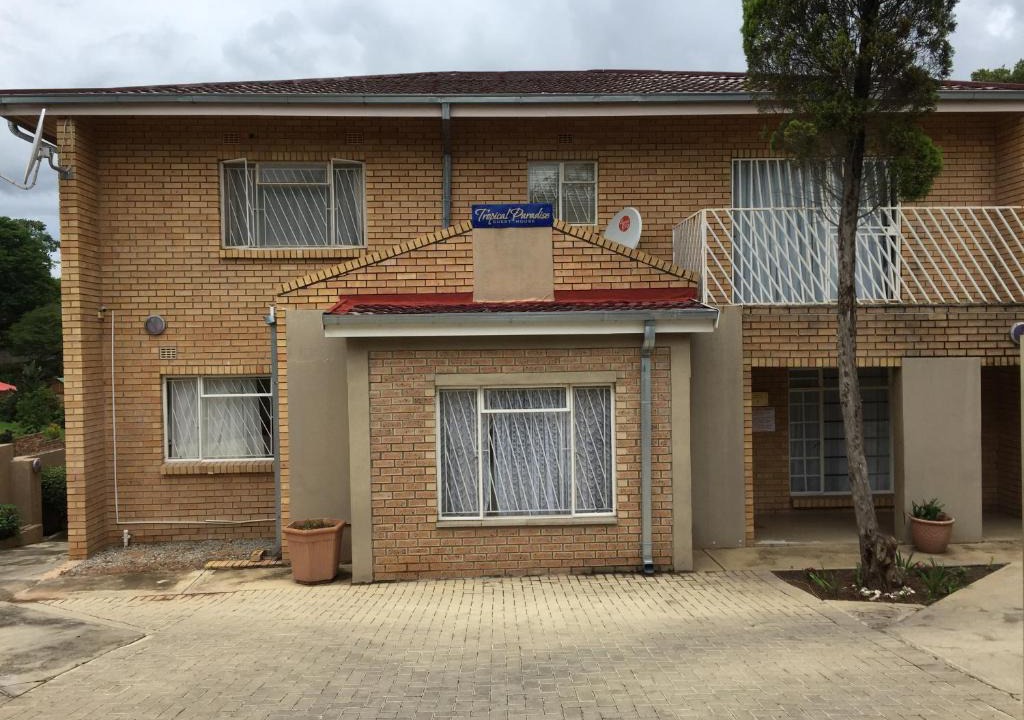 Nelspruit House | Tropical Paradise Guest House