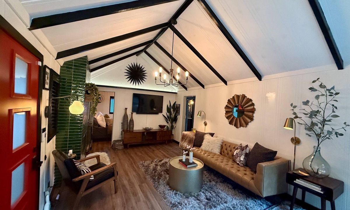 Guerneville Cabin | True Love | Hot Tub, Extended Stay, Fast Wifi