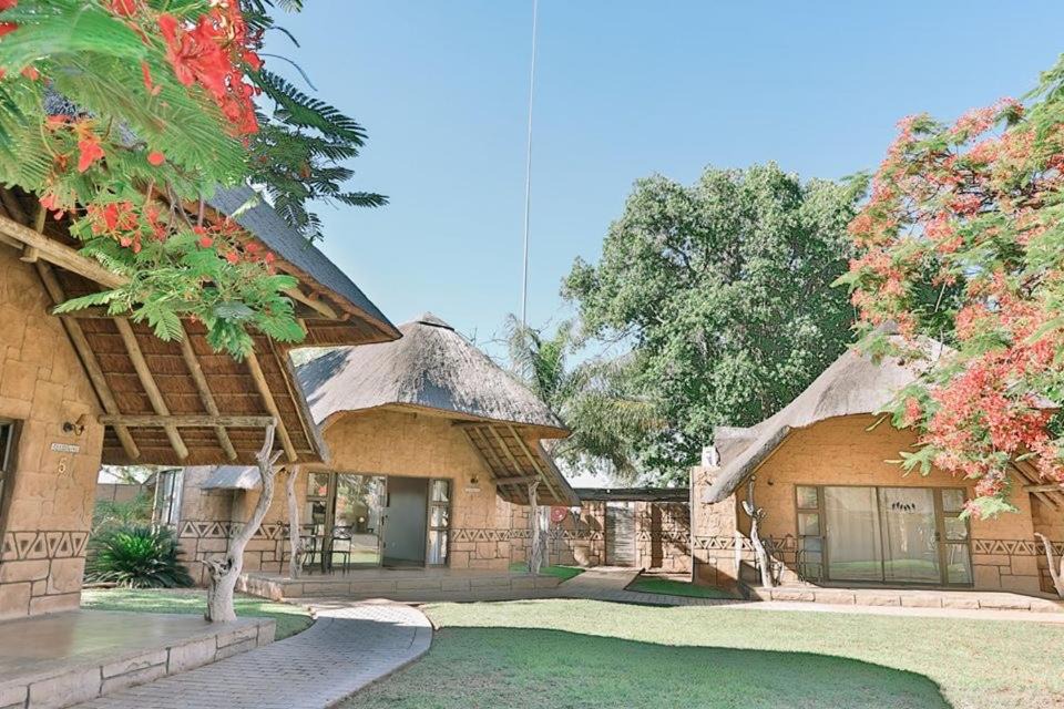 Lephalale Cabin | Tshukudiba Game Lodge