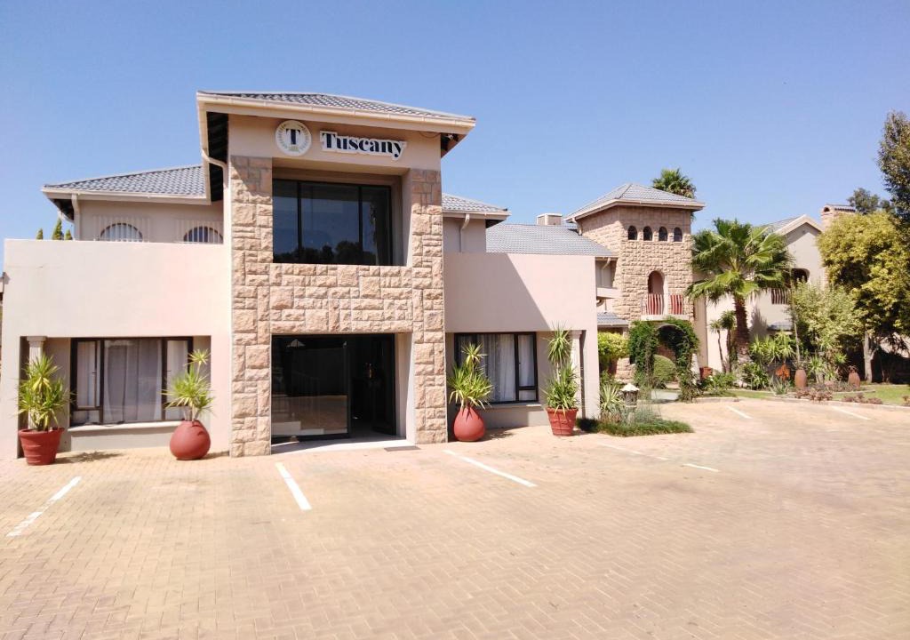 Vryburg House | Tuscany Vryburg