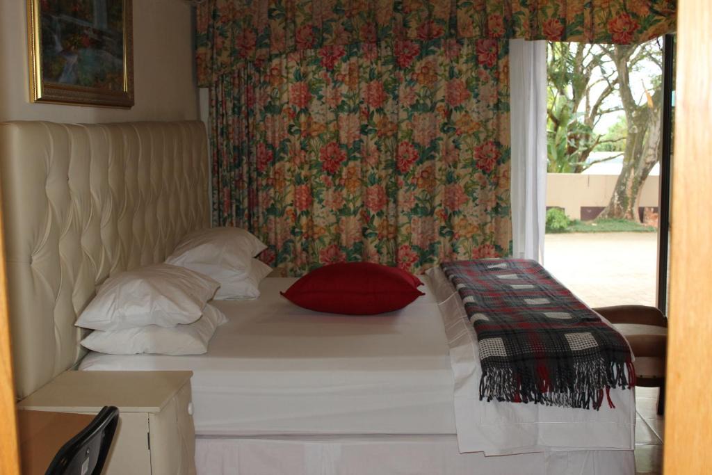 Tzaneen House | Tzaneen Guest House
