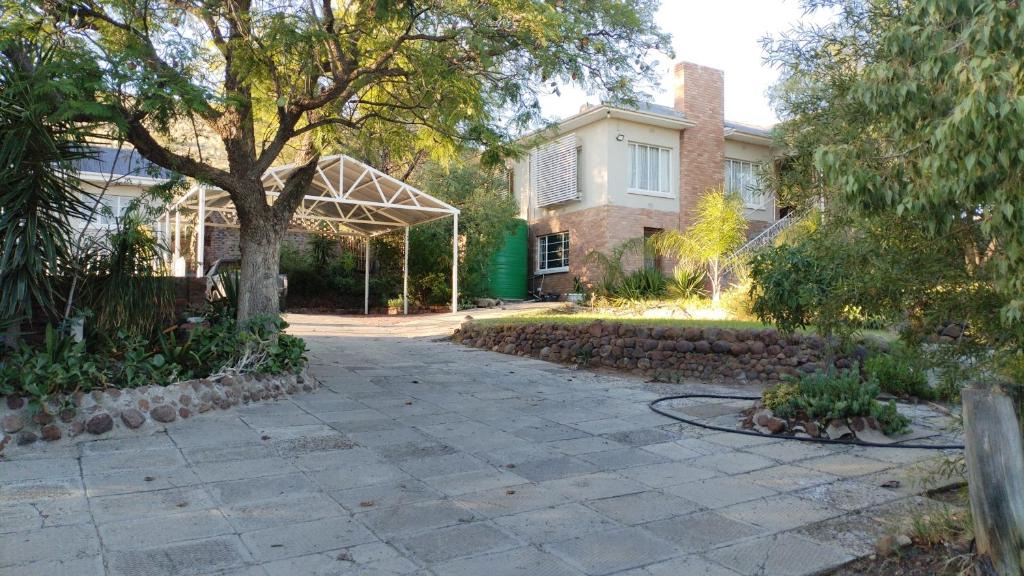 Beaufort West House | Uitzight