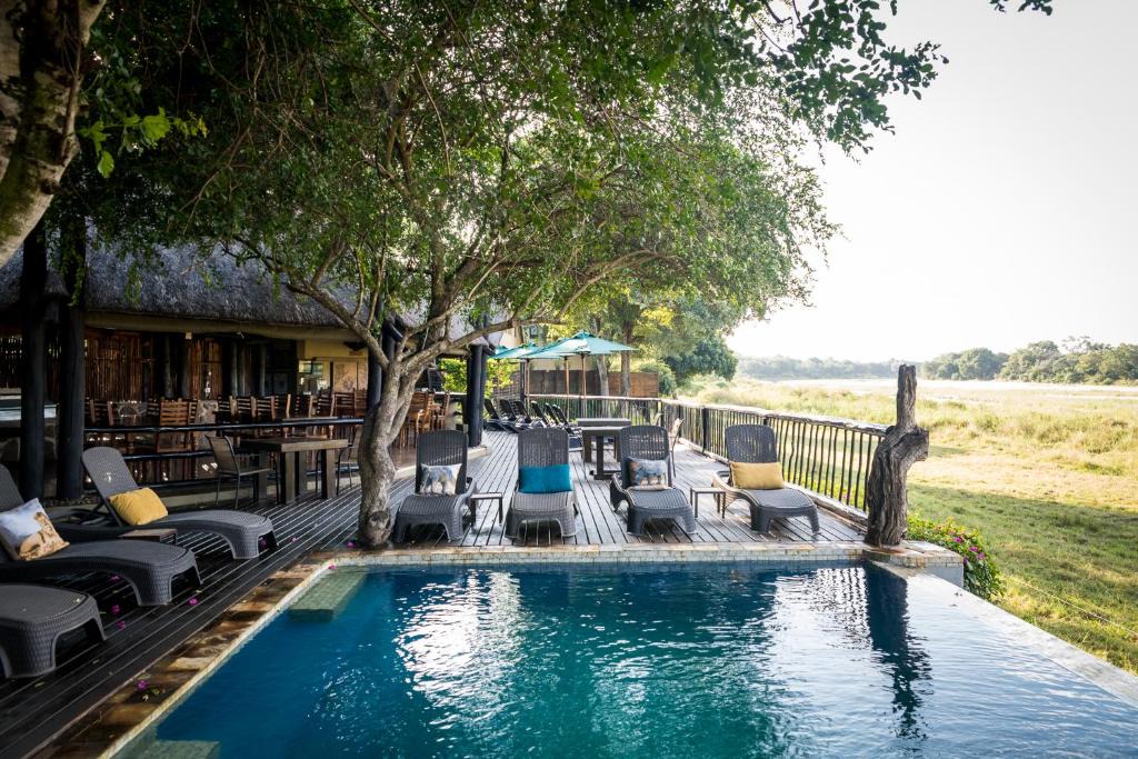 Kruger National Park Cabin | Umkumbe Safari Lodge Riverside