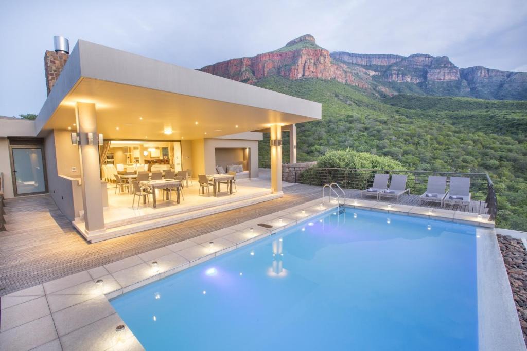 Hoedspruit House | umVangati House