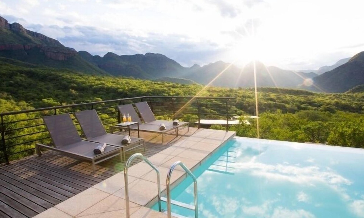 Hoedspruit House | umVangati House